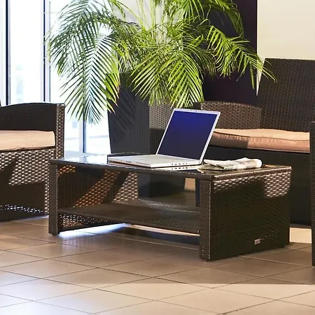 ホテル Campanile Prime - Perpignan Nord Aeroport リヴサルト