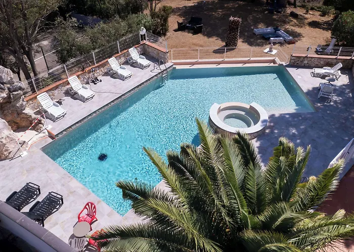 Campanile Prime - Perpignan Nord Aeroport 3* リヴサルト